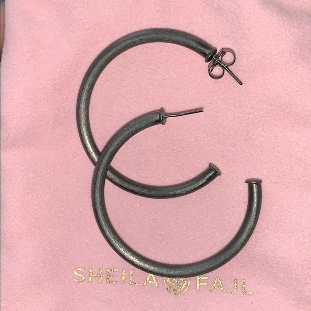 Sheila Fajl Small Everybody’s Favorite Hoops